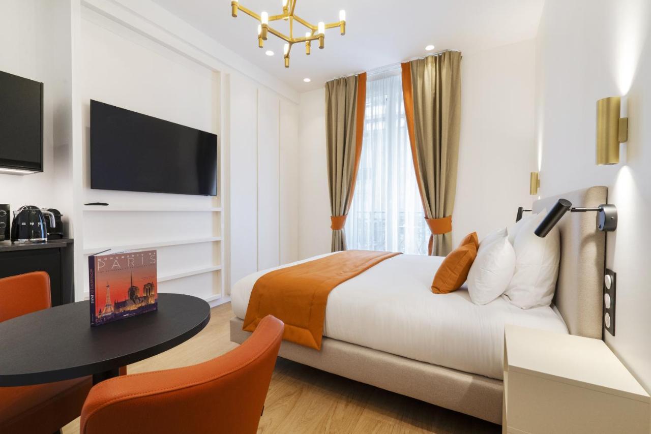 Vestay Montaigne Paris Zimmer foto